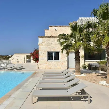 Villa Aelya